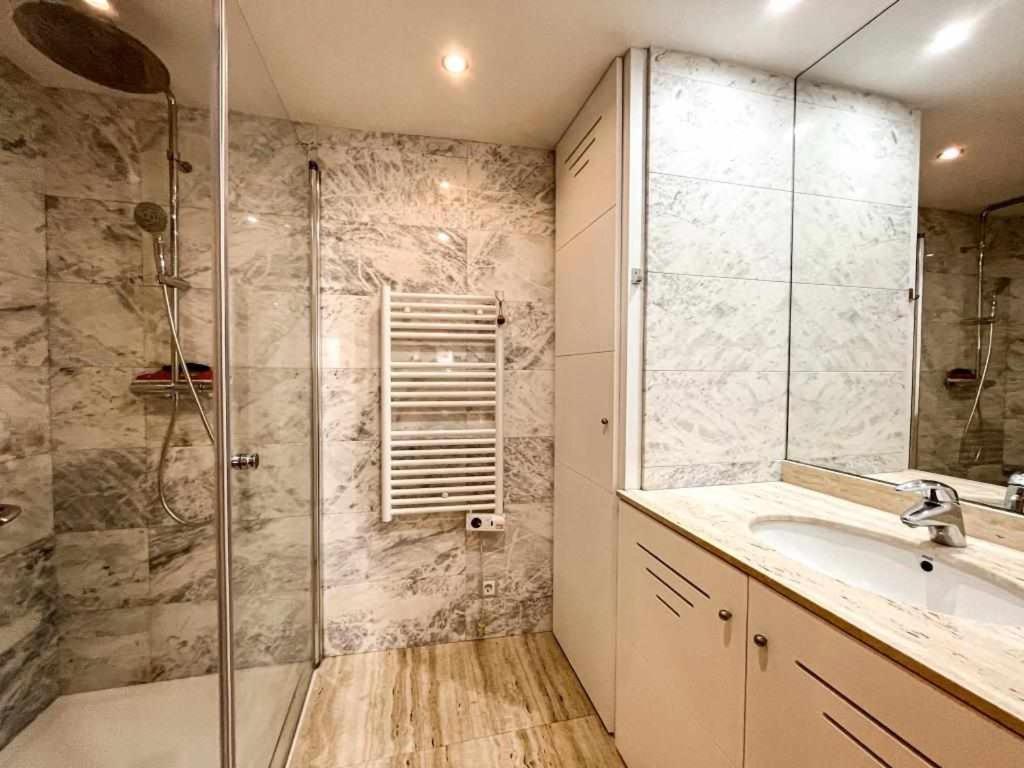 شقة Loft Cort Reial Atico In The Heart Of The Old Town خيرونا المظهر الخارجي الصورة