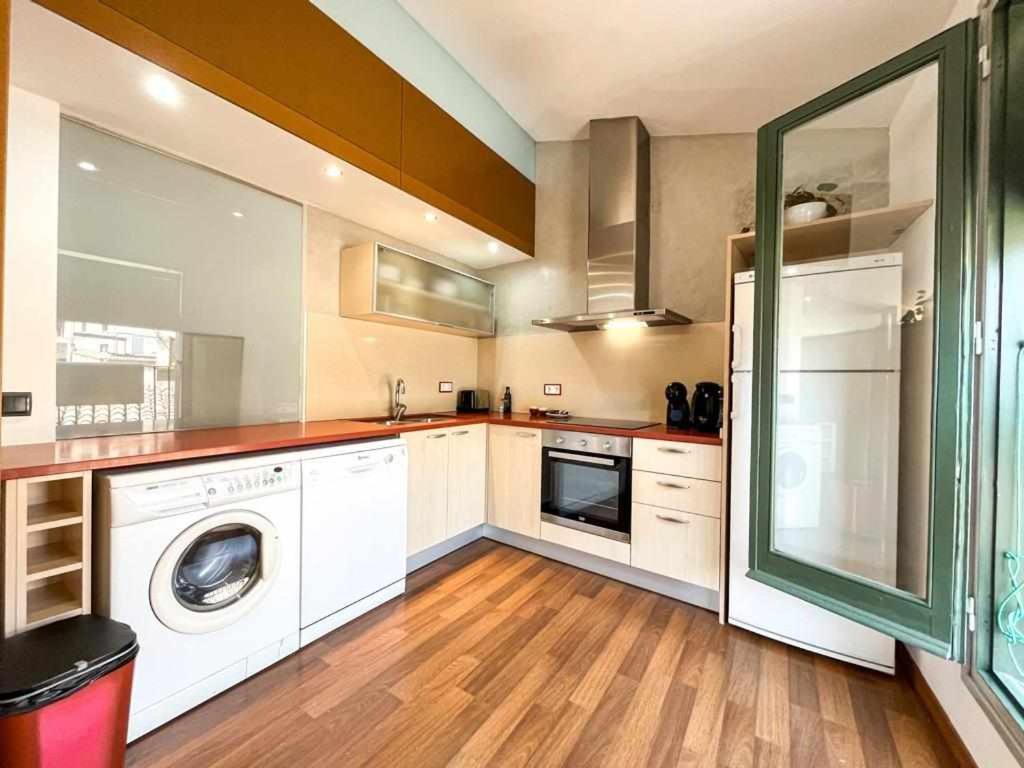 شقة Loft Cort Reial Atico In The Heart Of The Old Town خيرونا المظهر الخارجي الصورة