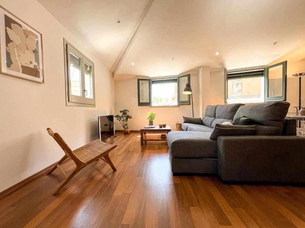 شقة Loft Cort Reial Atico In The Heart Of The Old Town خيرونا المظهر الخارجي الصورة